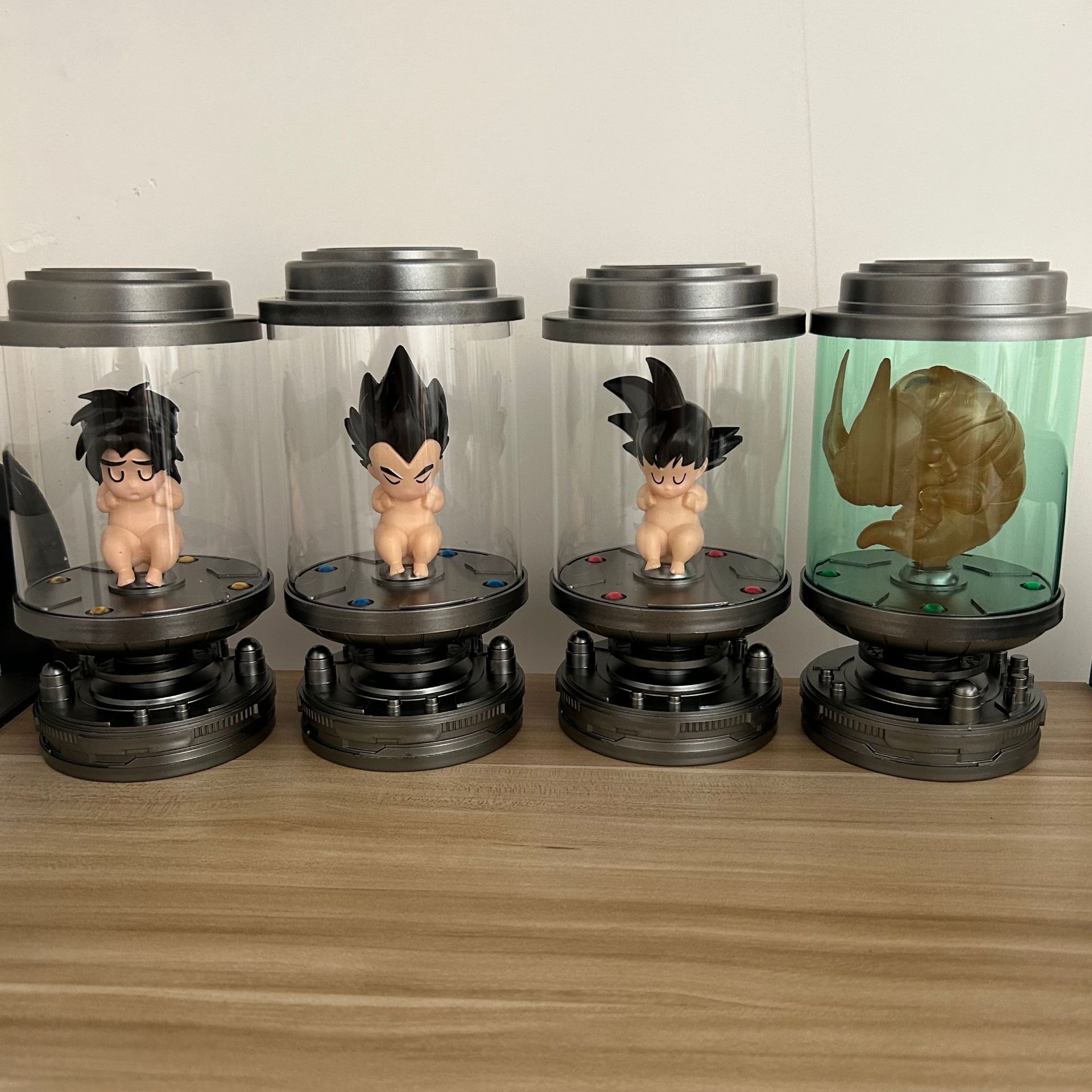 Figuras de acción coleccionabl - Baby Q Products reseña y precio